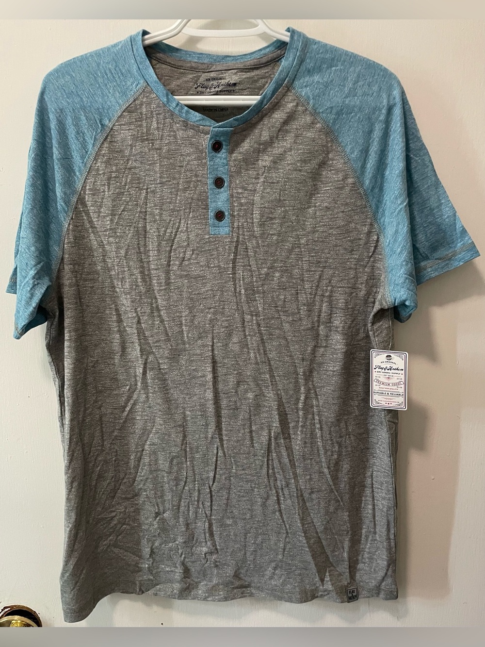 Flag & Anthem Men’s Raglan Henley Short Sleeves T-Shirt Light Blue Grey Medium M